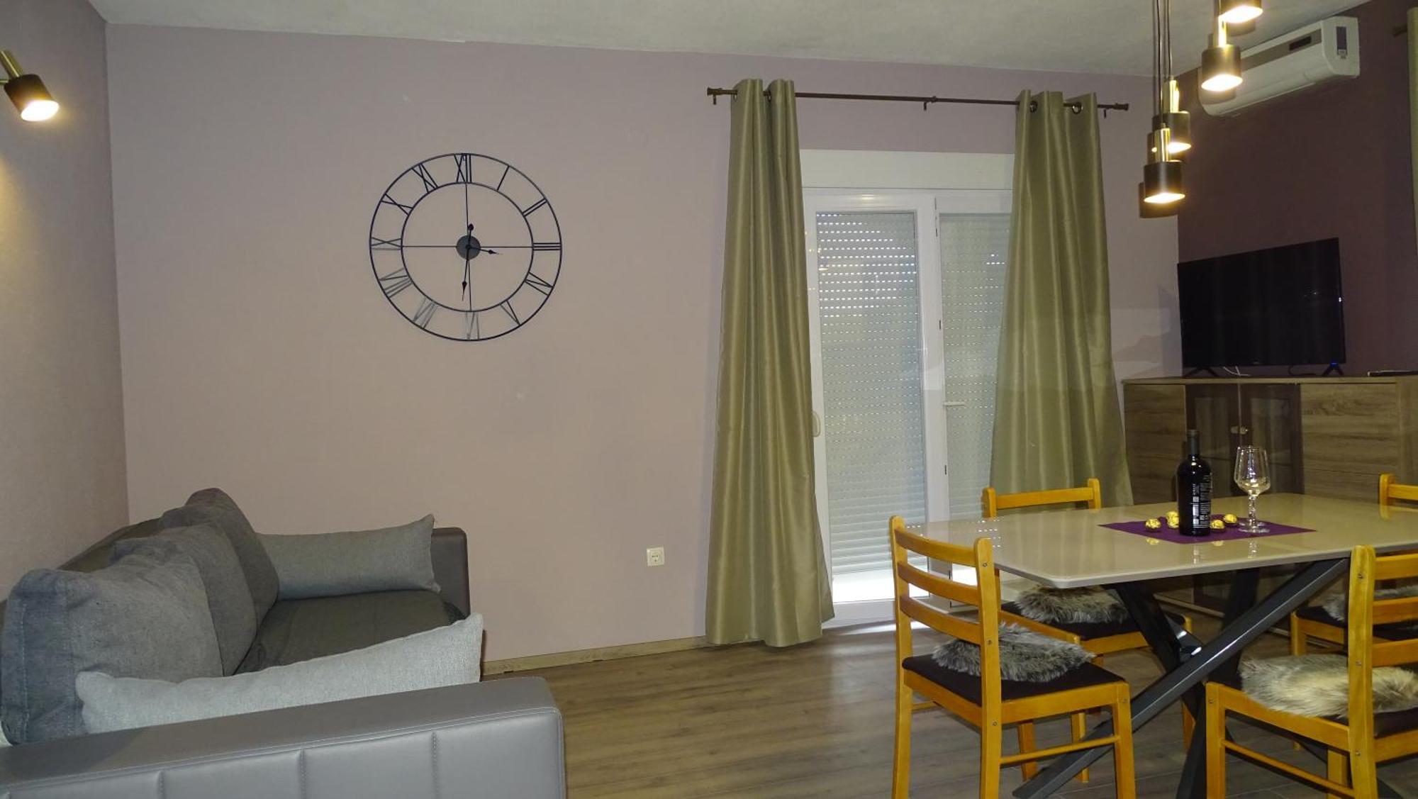 Apartments Luna Сукошан Екстер'єр фото